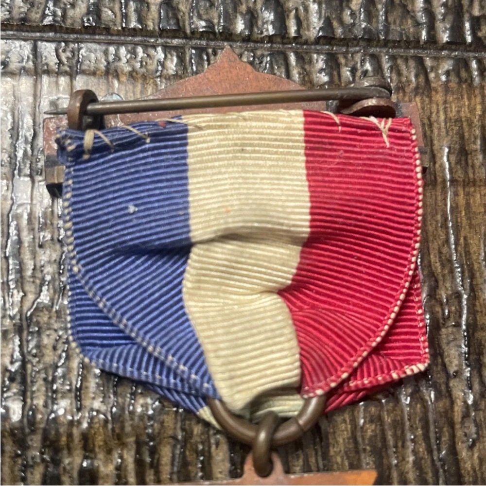Vintage 1883 U.S. Civil War Womans Relief Corps Maltese Cross Medal Ribbon Badge - Picture 5 of 6